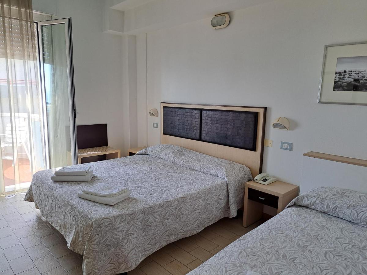 Hotel Marco Lido Di Savio Ngoại thất bức ảnh